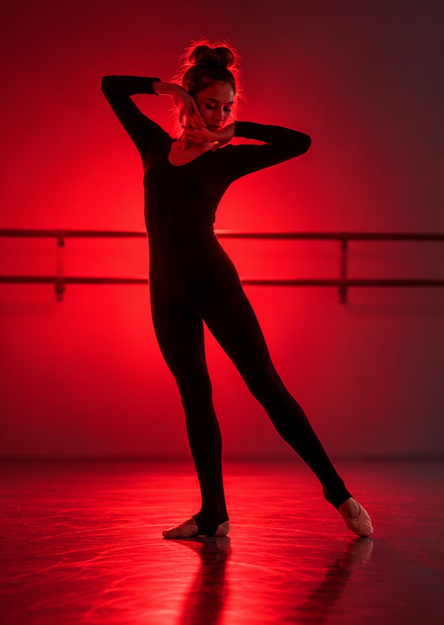 Contemporary ballet dancer in studio lighting